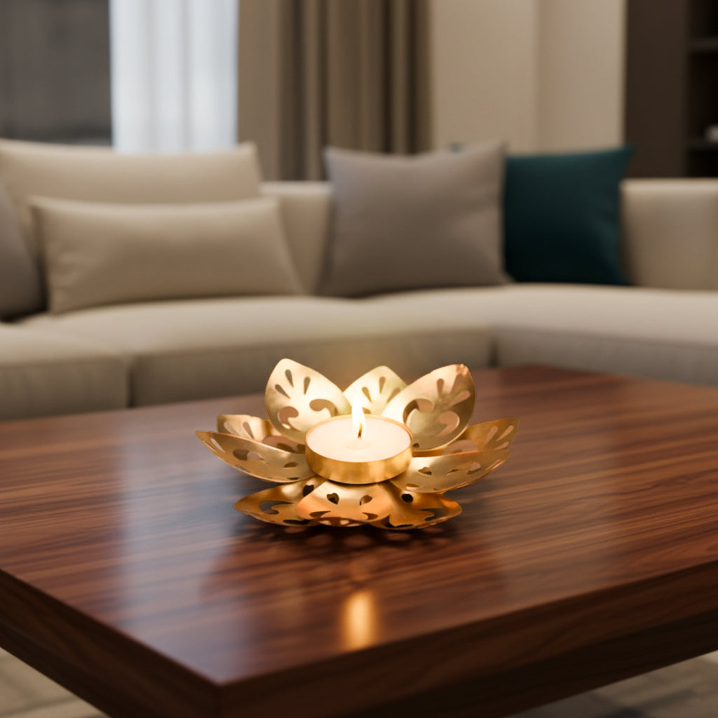 Waterlilly Brass Candle Holder