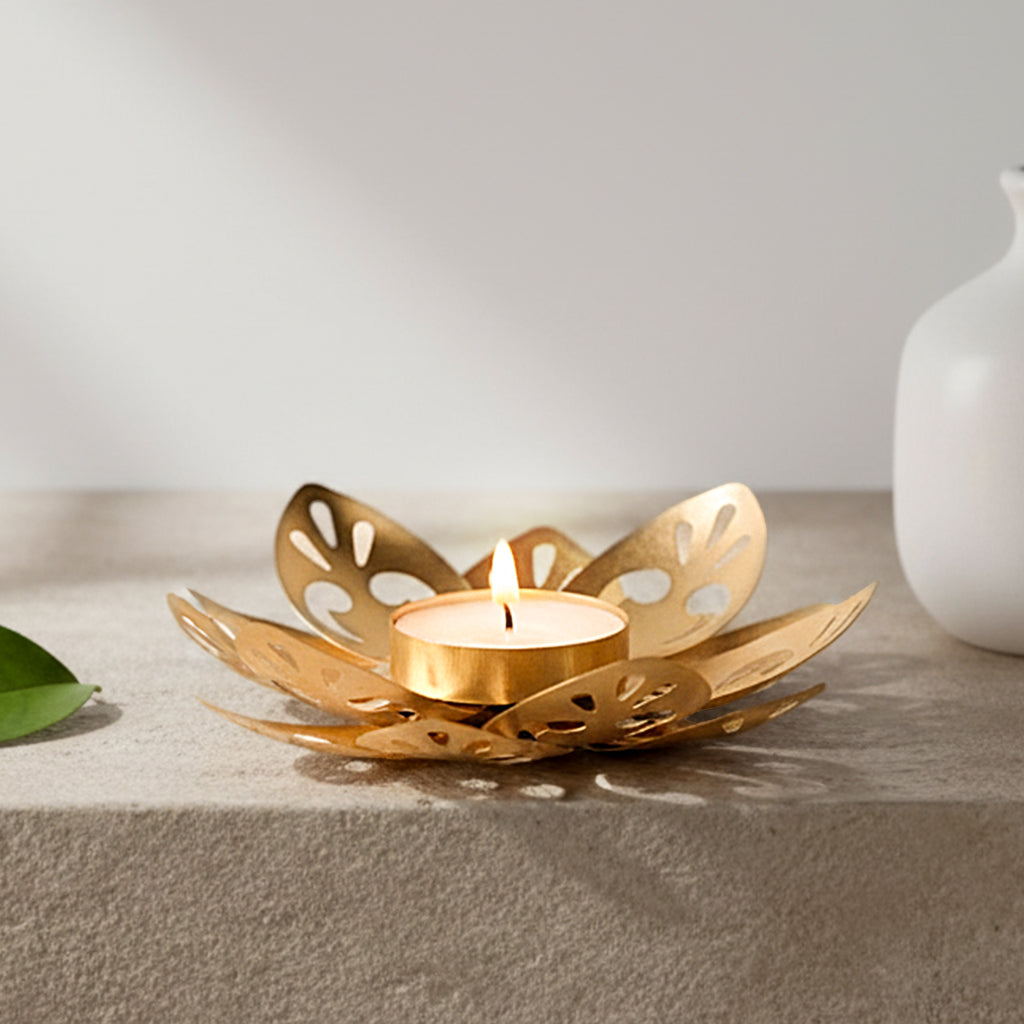Waterlilly Brass Candle Holder