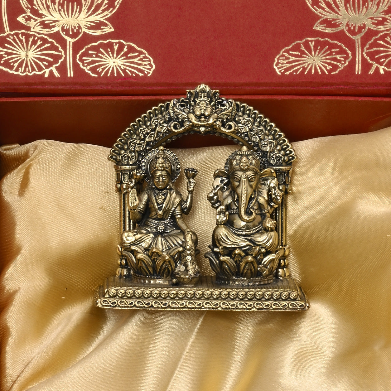 Shri Laxmi Ganesh Base With Gift Box