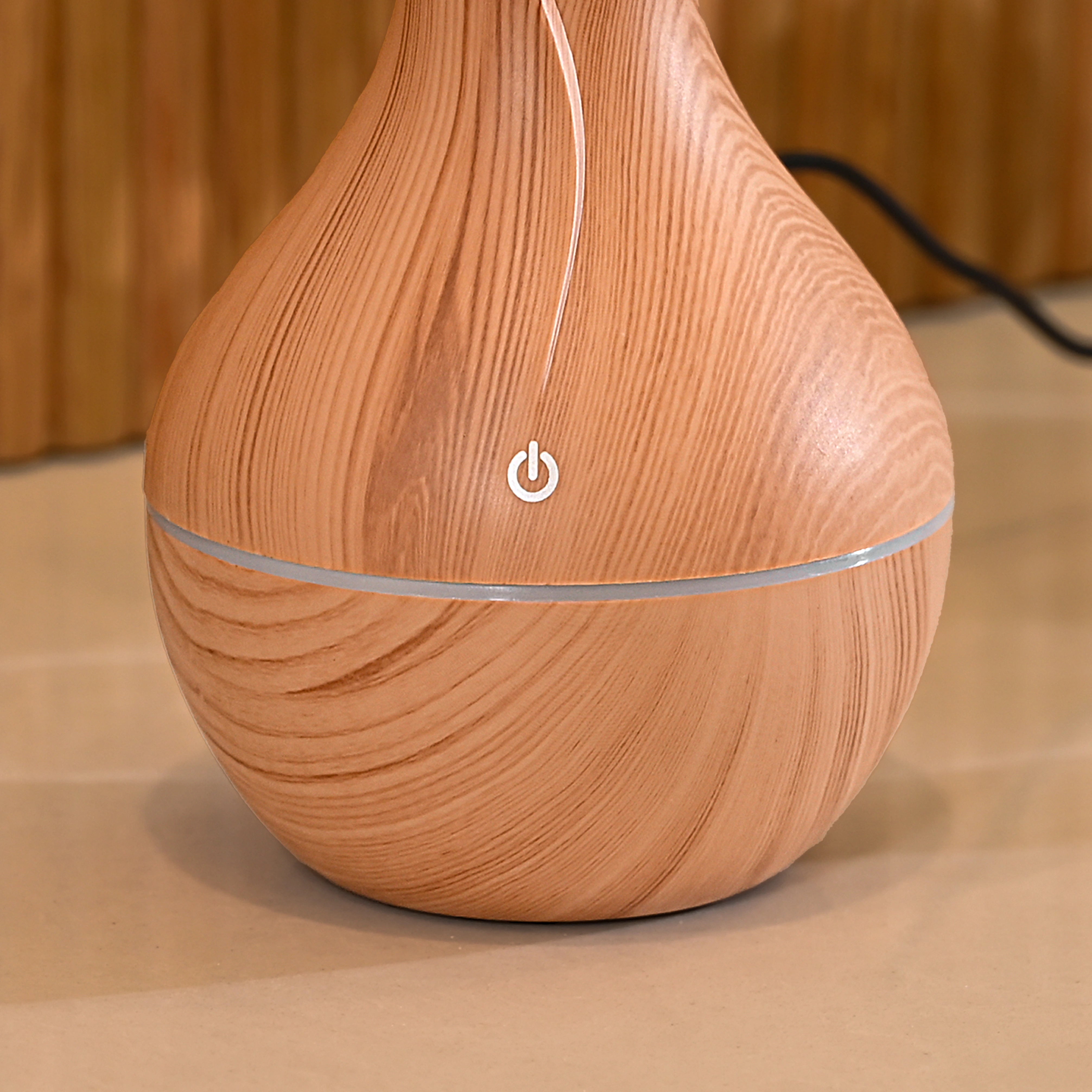Ultrasonic Aroma Humidifier (with color-changing LED)