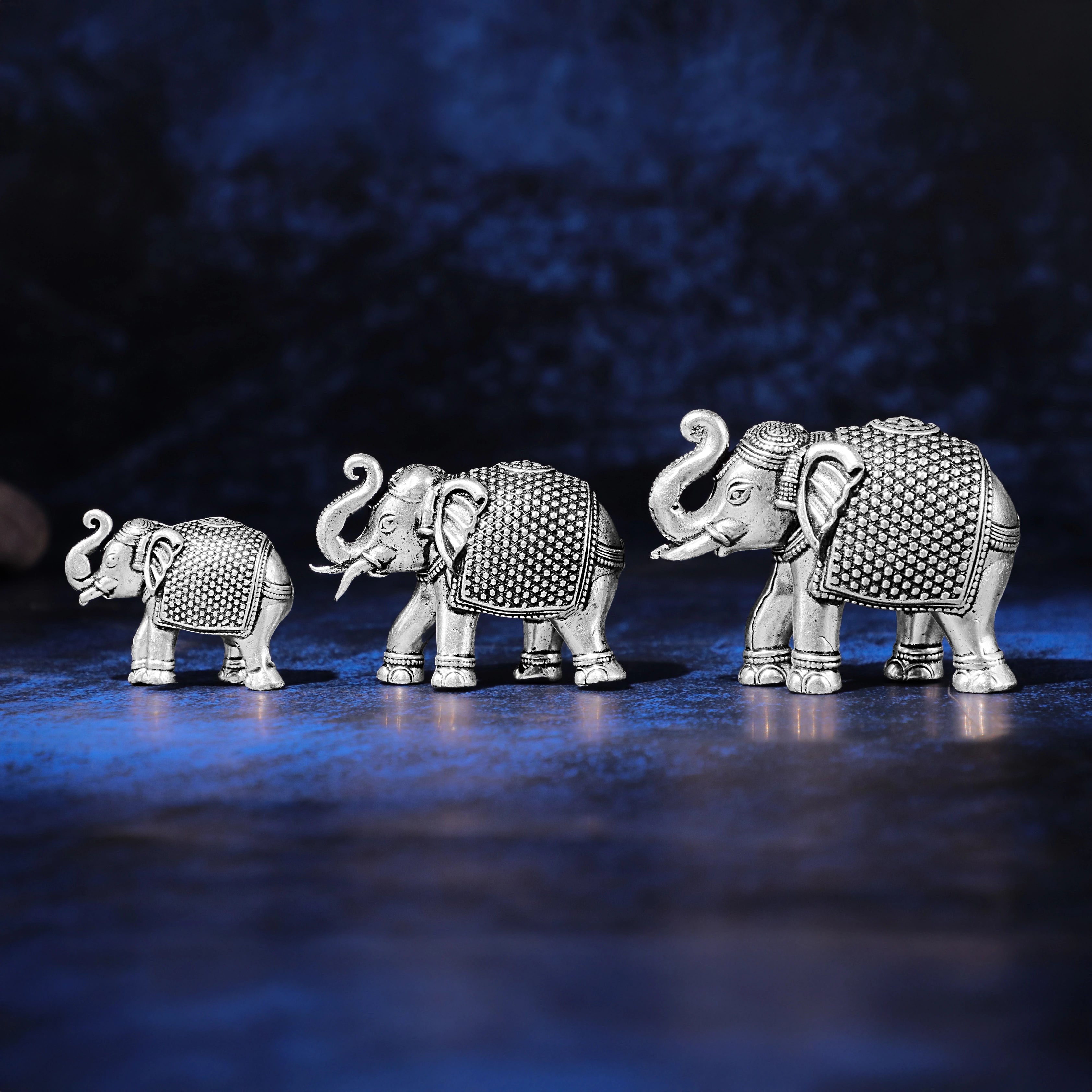 Elephant Family Sculptures