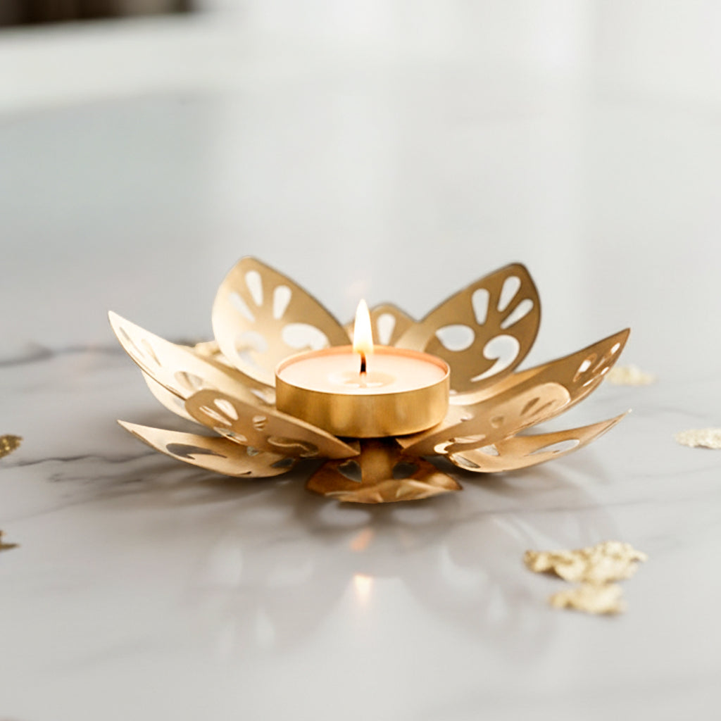 Waterlilly Brass Candle Holder