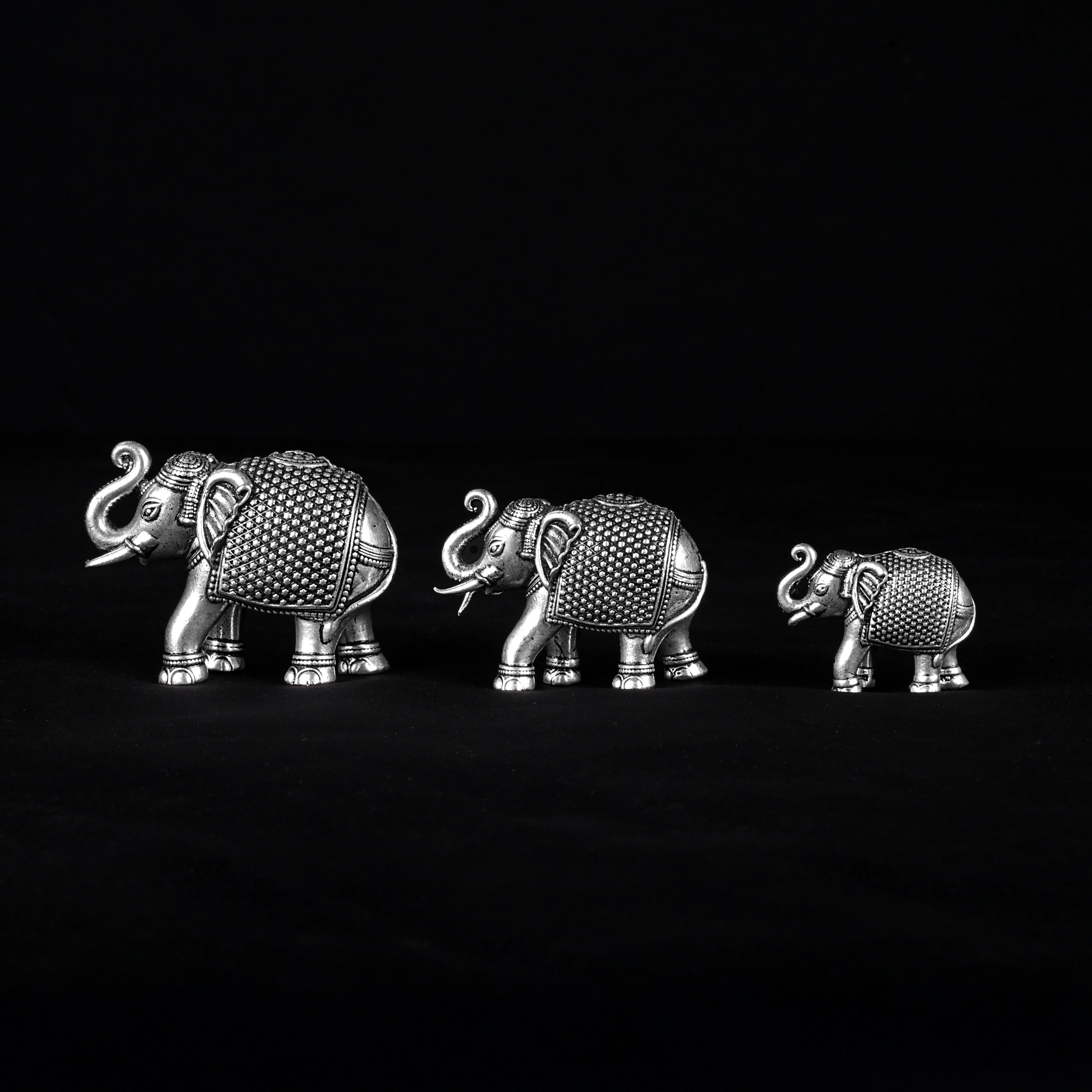 Elephant Family Sculptures
