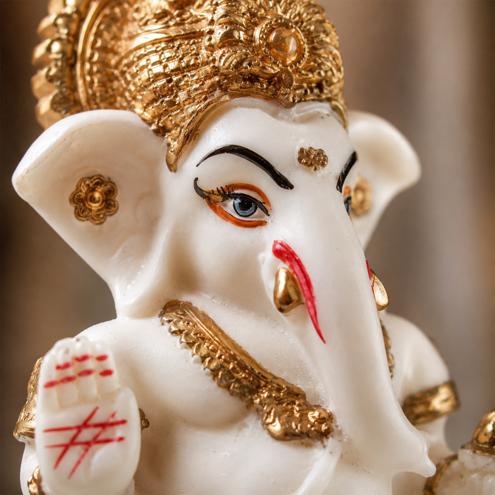 Shwet Swarna Ganesh Idol