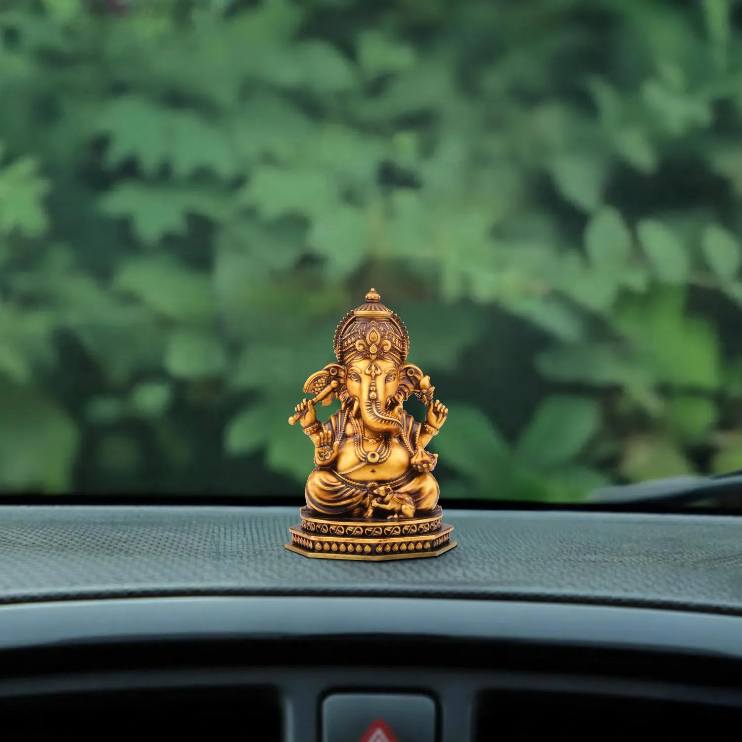 Divine Ganesha Murti – Antique Blessings in a Timeless Form