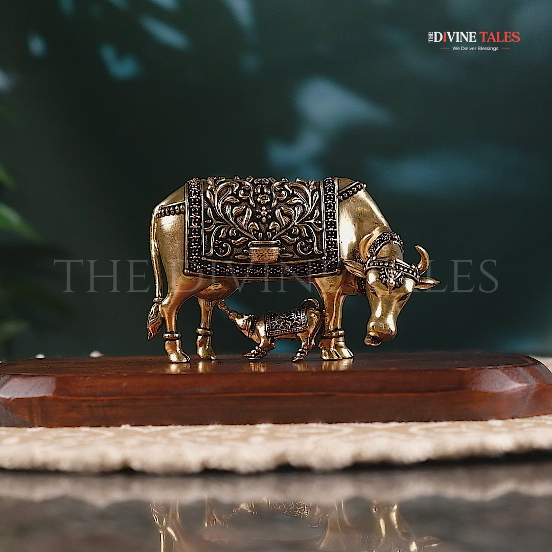 Kamdhenu Cow & Calf Brass Idol